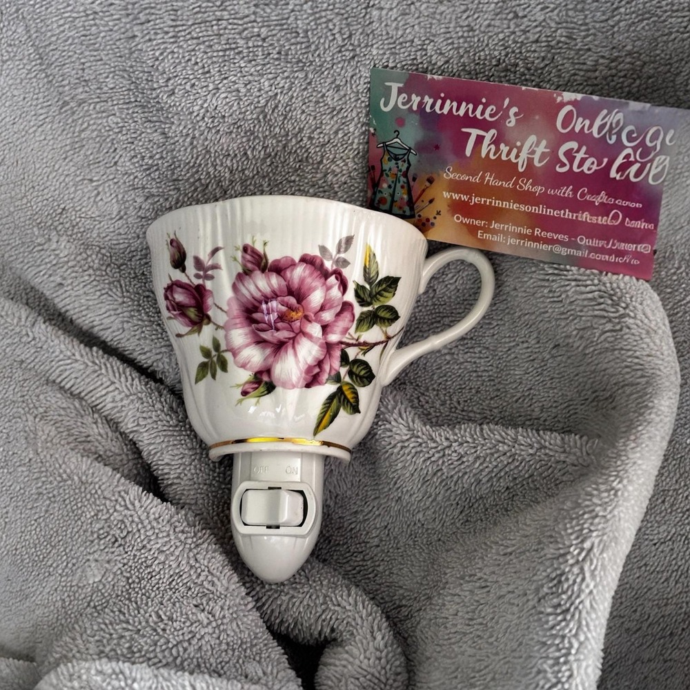 Staffordshire Cabbage Rose Tea Cup Night Light